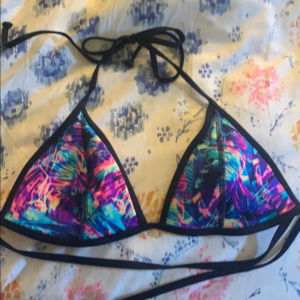 Neon-printed bikini top.